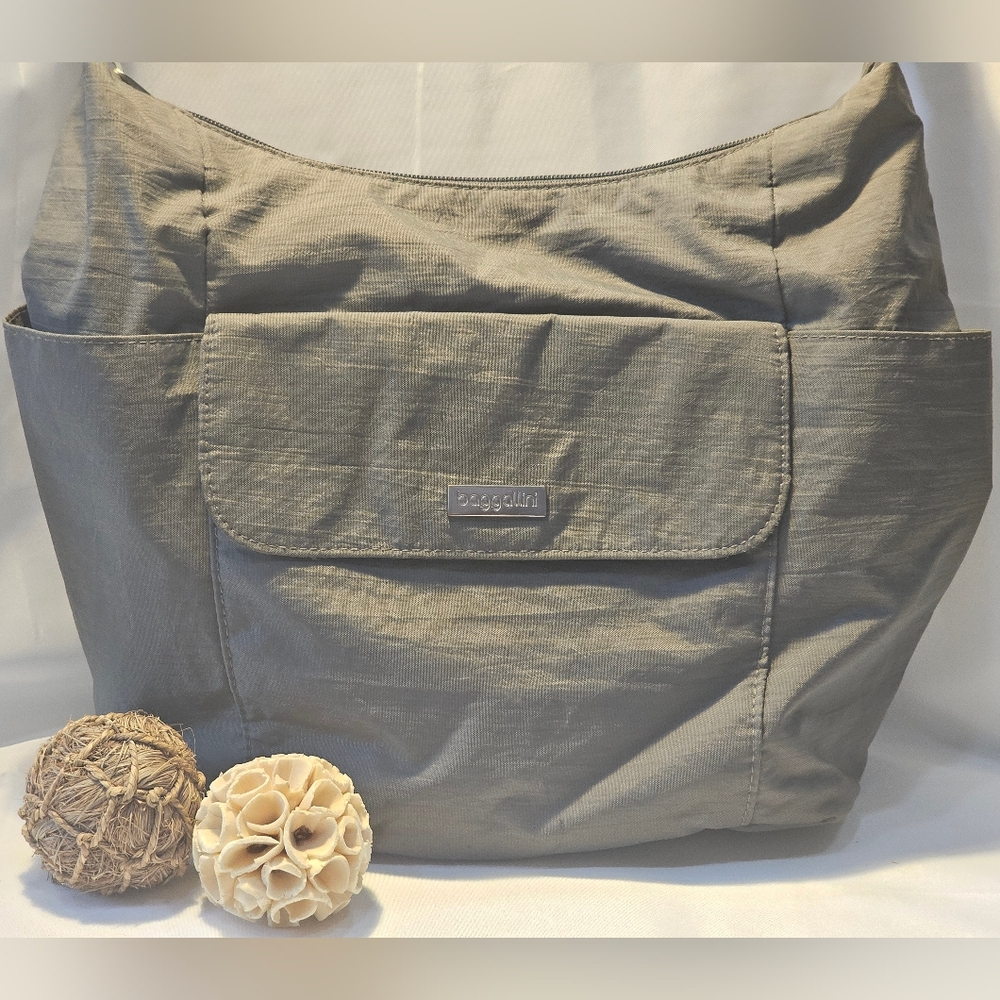 Baggallini Women's Gray Baby Bag
